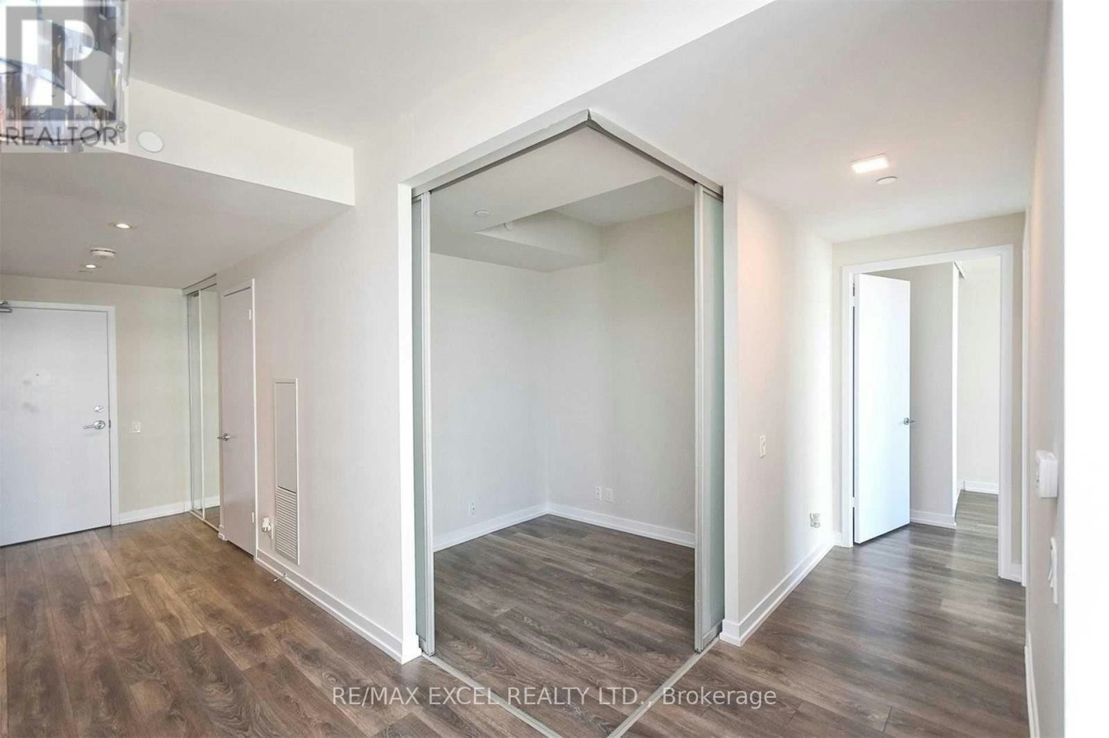 1701-5 Buttermill Avenue, Vaughan, ON, L4K 0J5 - 12