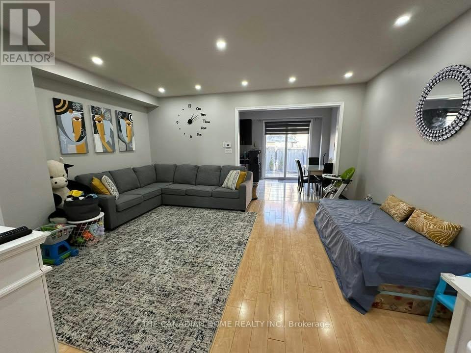 303 Robert Parkinson Drive, Brampton, ON, L7A 4W9 - 4