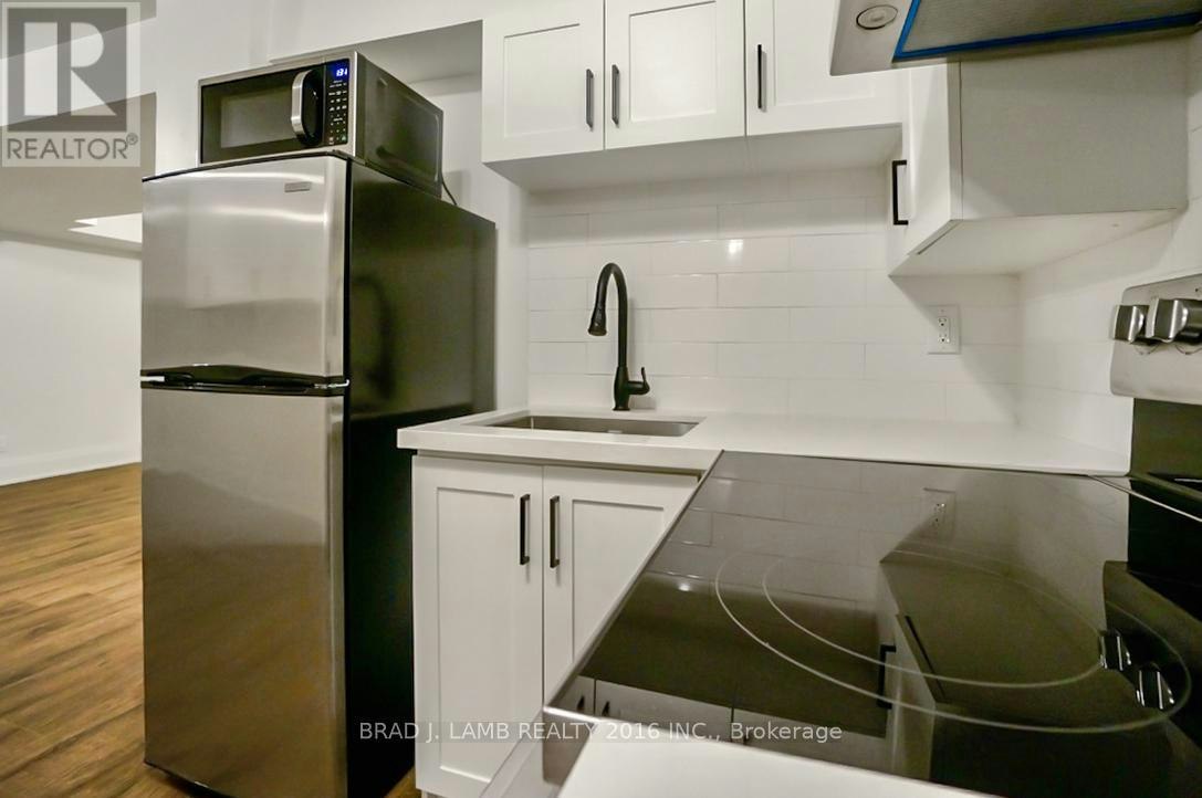 3-731 Indian Road, Toronto, ON, M6P 2C9 - 4