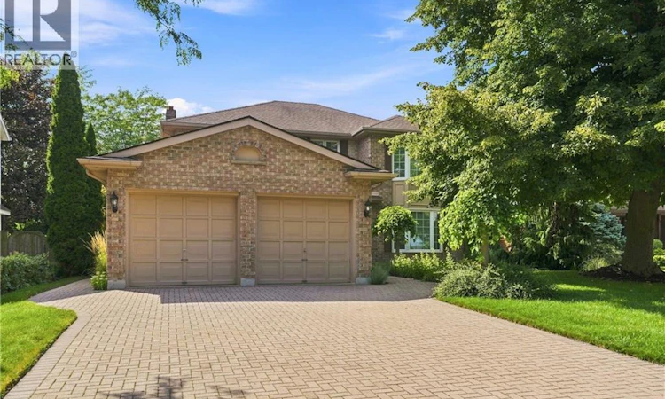 12 Harvest Oak Drive