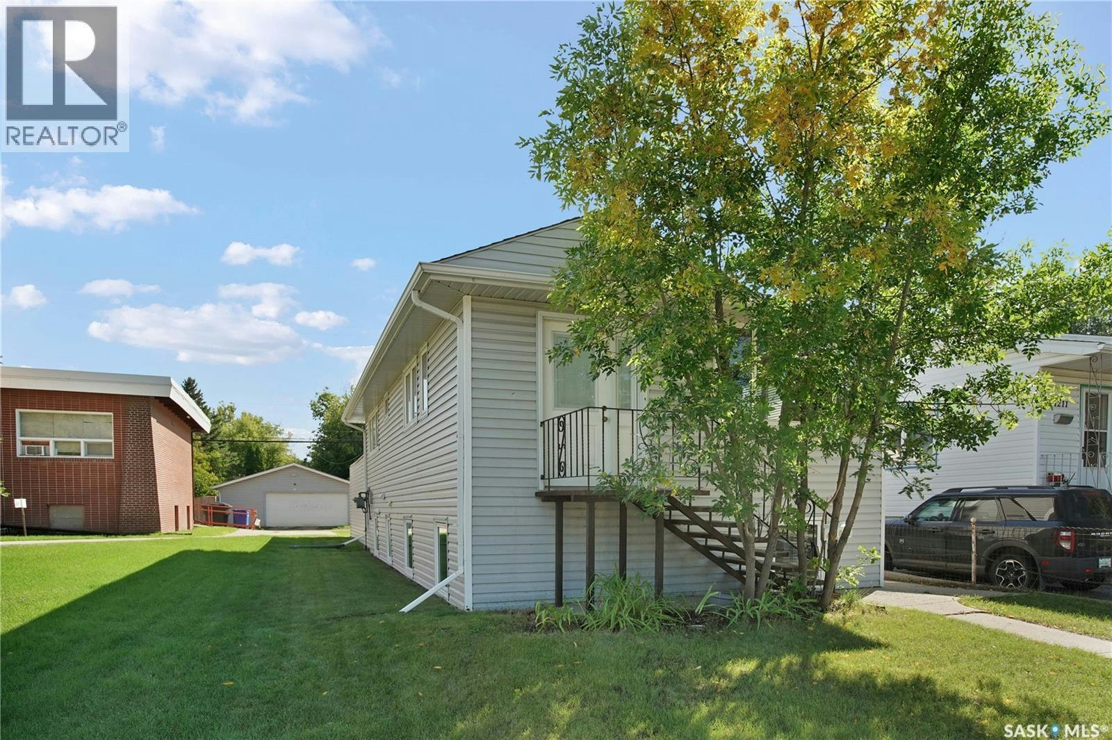 1209 Broadway Avenue, Saskatoon, SK, S7H 2A4