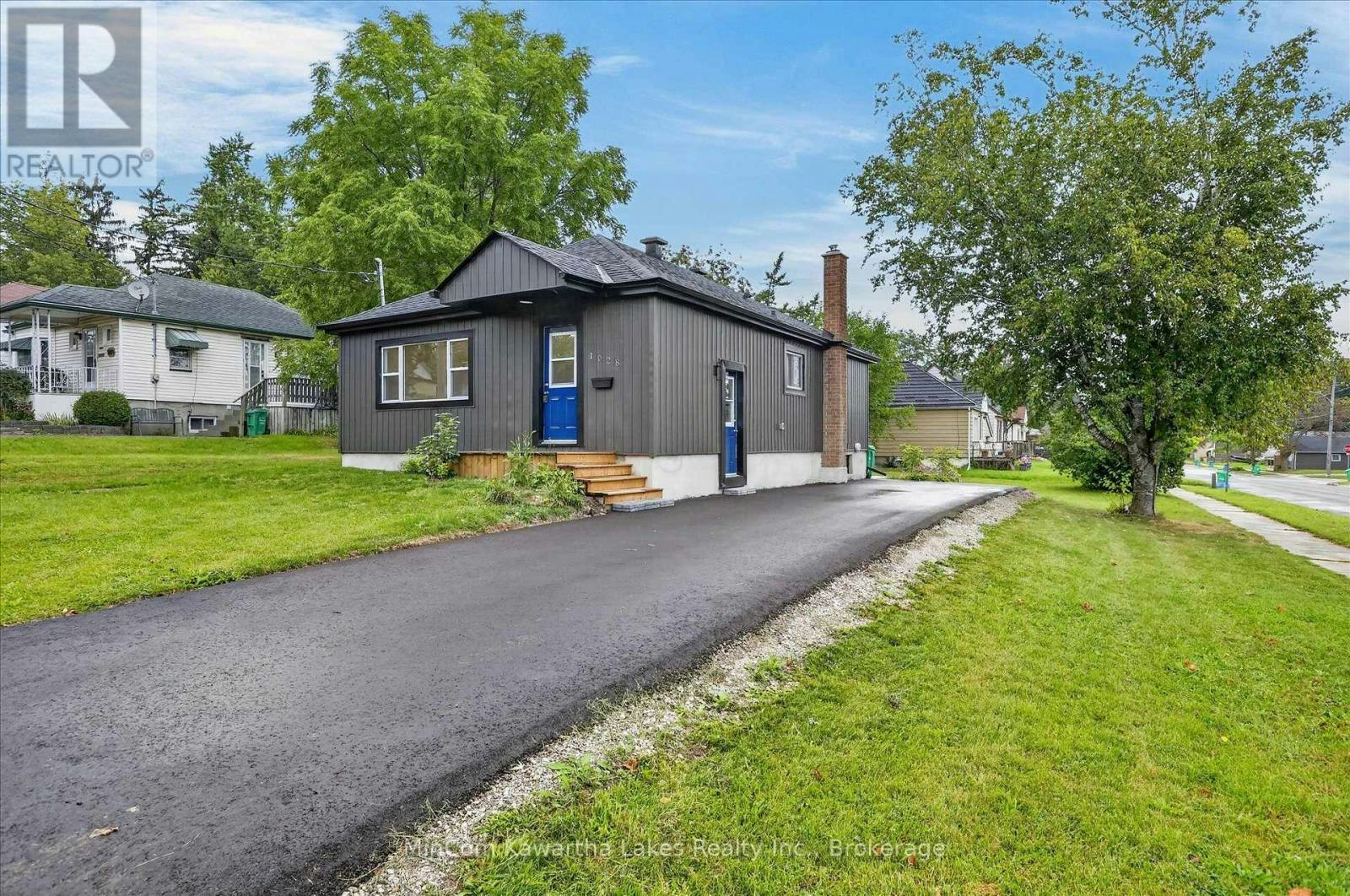 1028 Western Avenue, Peterborough, ON, K9J 5W4