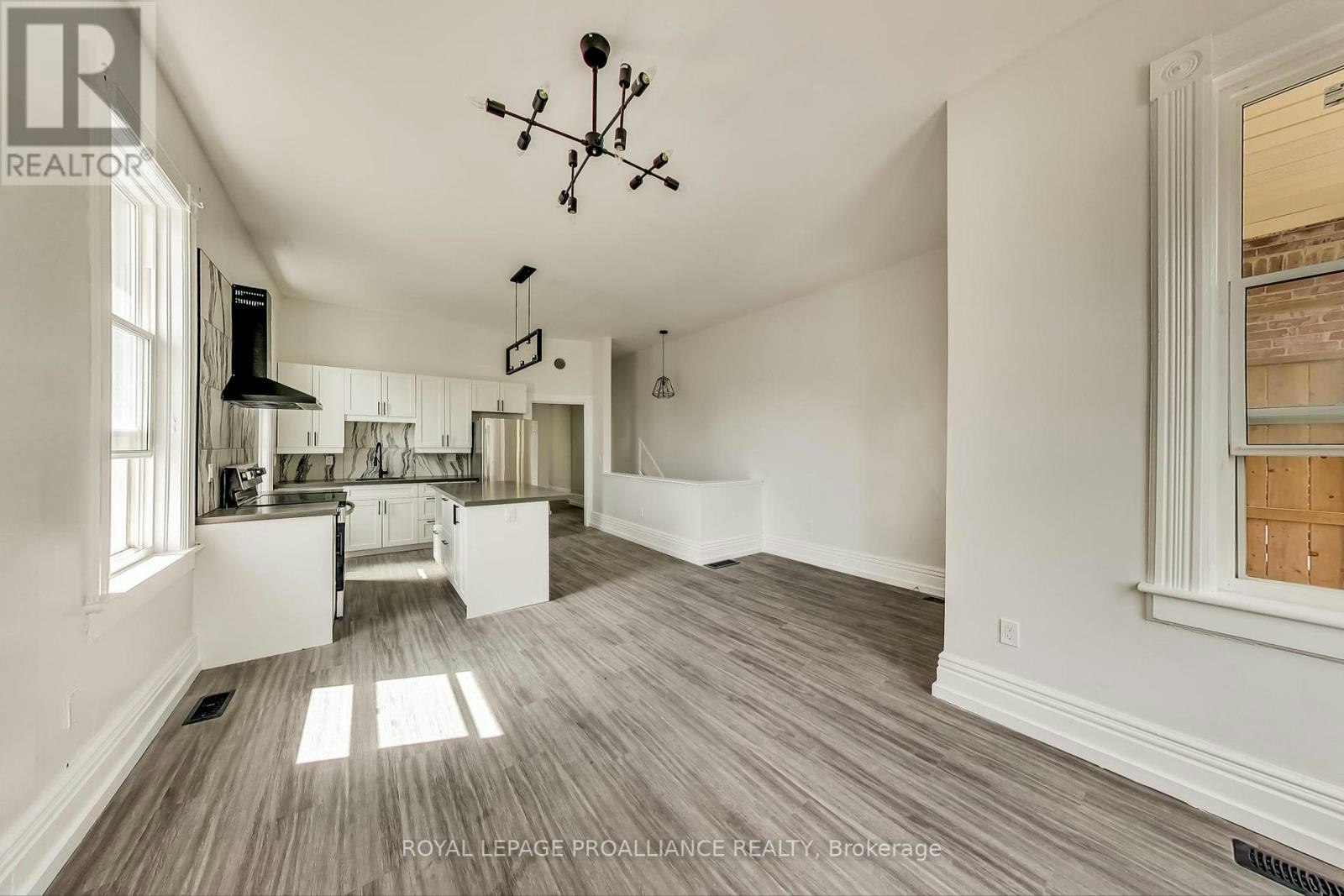2-613 Union Street, Peterborough, ON, K9H 3V4 - 8