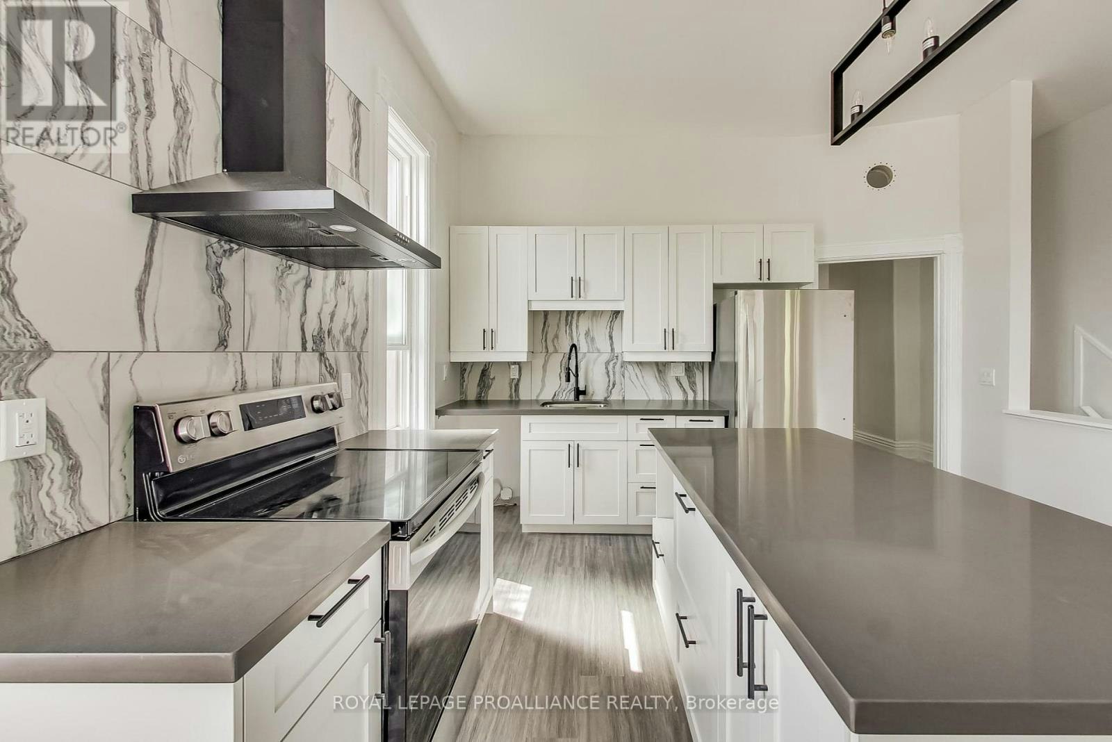 2-613 Union Street, Peterborough, ON, K9H 3V4 - 10