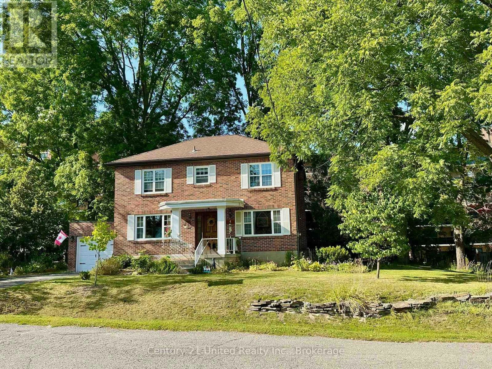 6 Middleton Drive, Peterborough, ON, K9J 4Z2