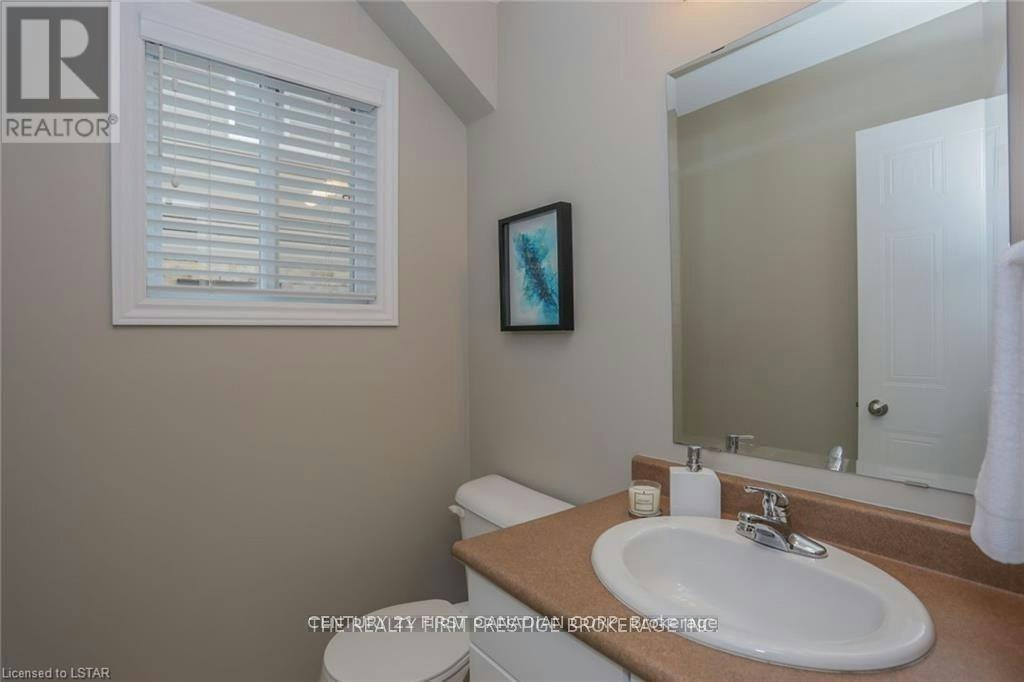 950 Oakcrossing Road, London, ON, N6H 0A7 - 7