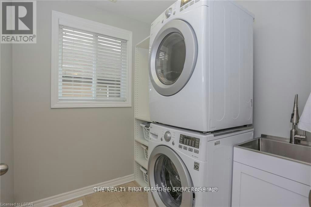 950 Oakcrossing Road, London, ON, N6H 0A7 - 33