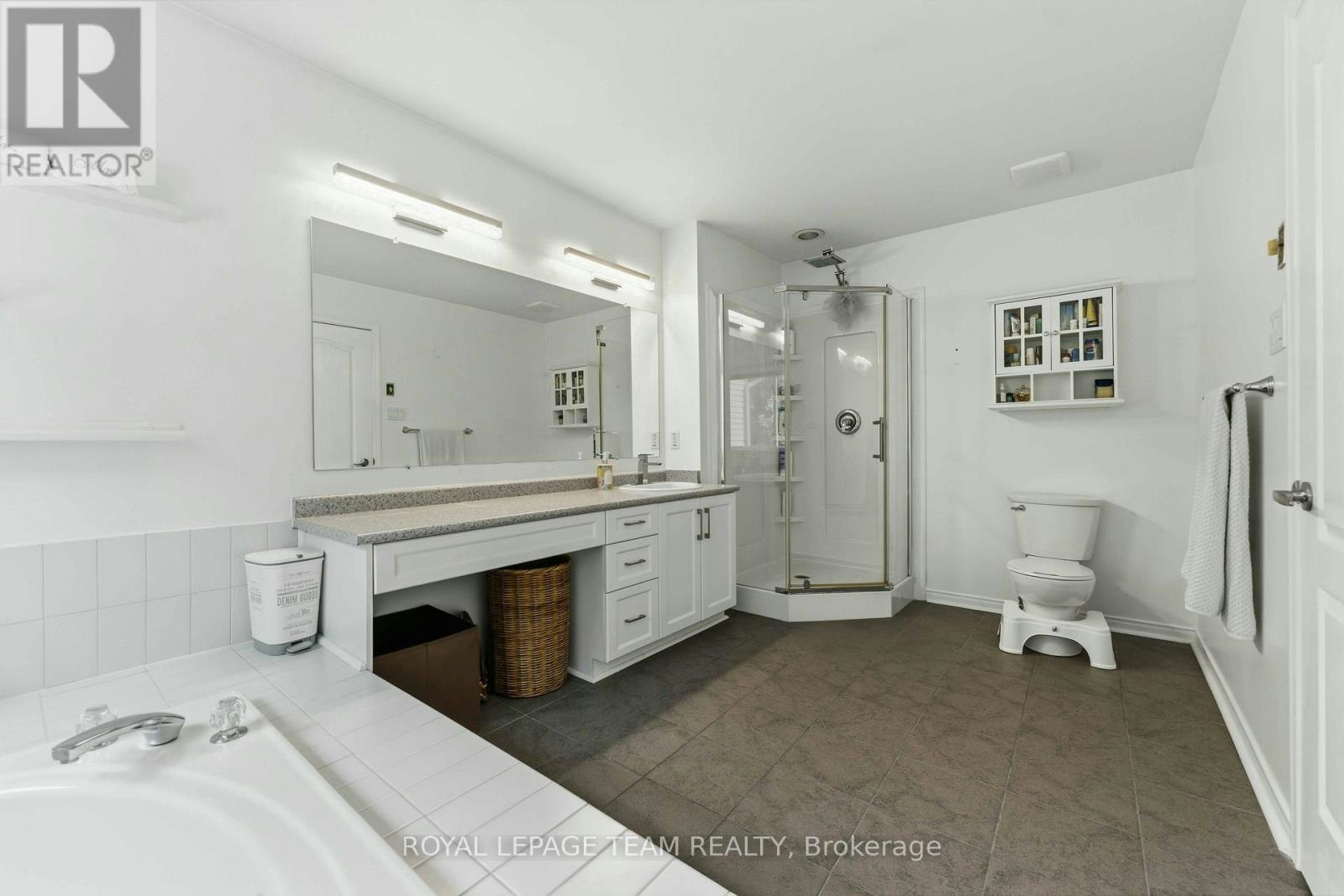 76 Hunter's Glen Crescent, Ottawa, ON, K1T 3R1 - 23