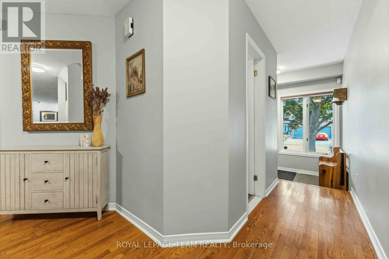 76 Hunter's Glen Crescent, Ottawa, ON, K1T 3R1 - 6