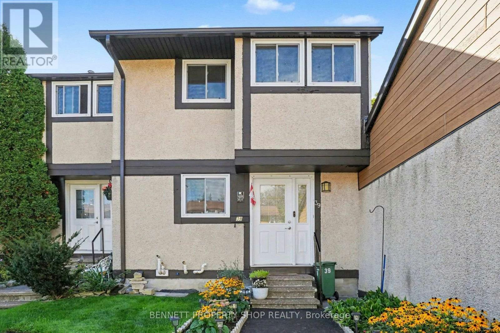 39-3411 Paul Anka Drive, Ottawa, ON, K1V 9R8