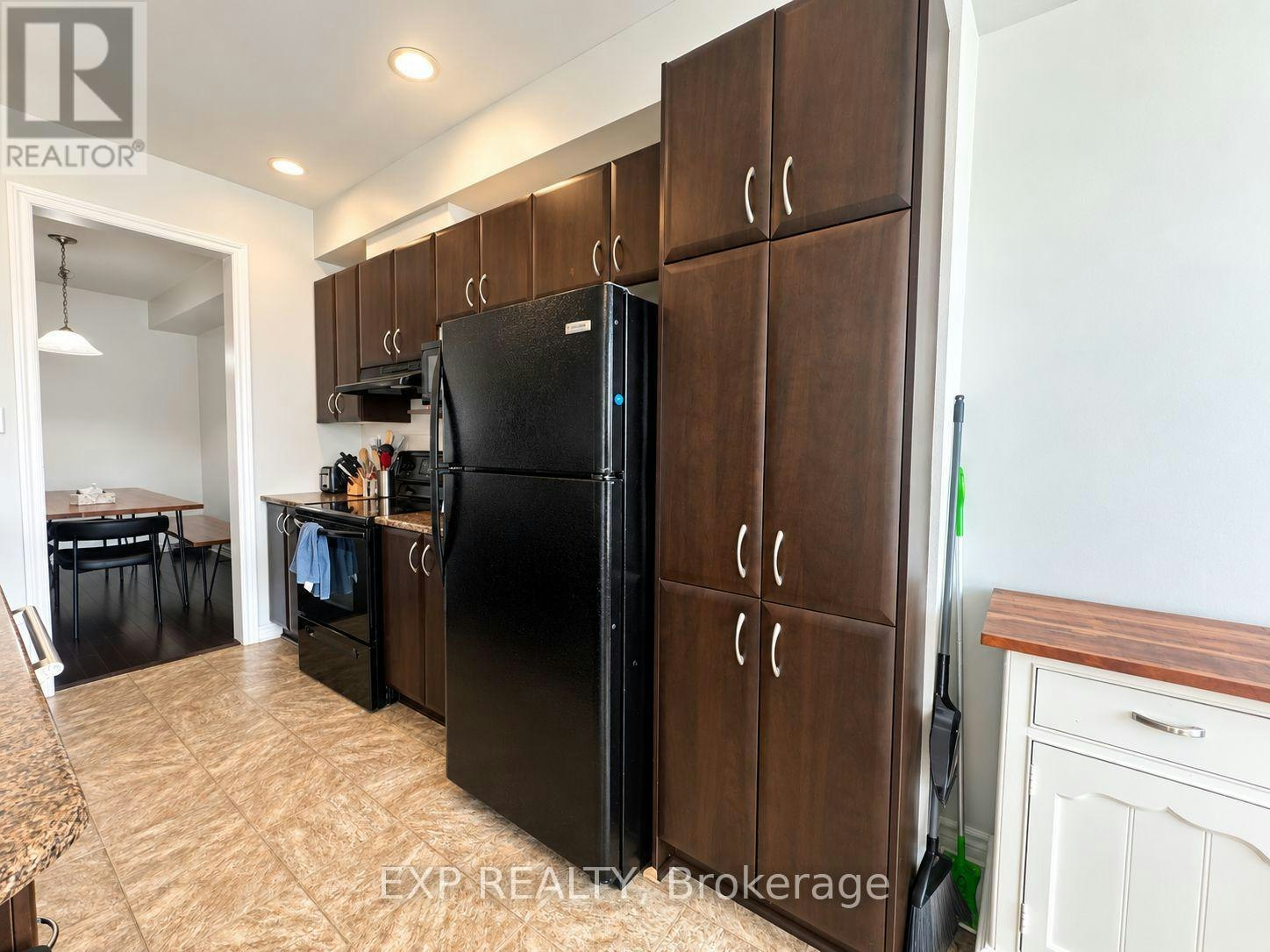448 Foxhall Way, Ottawa, ON, K2M 0G1 - 7