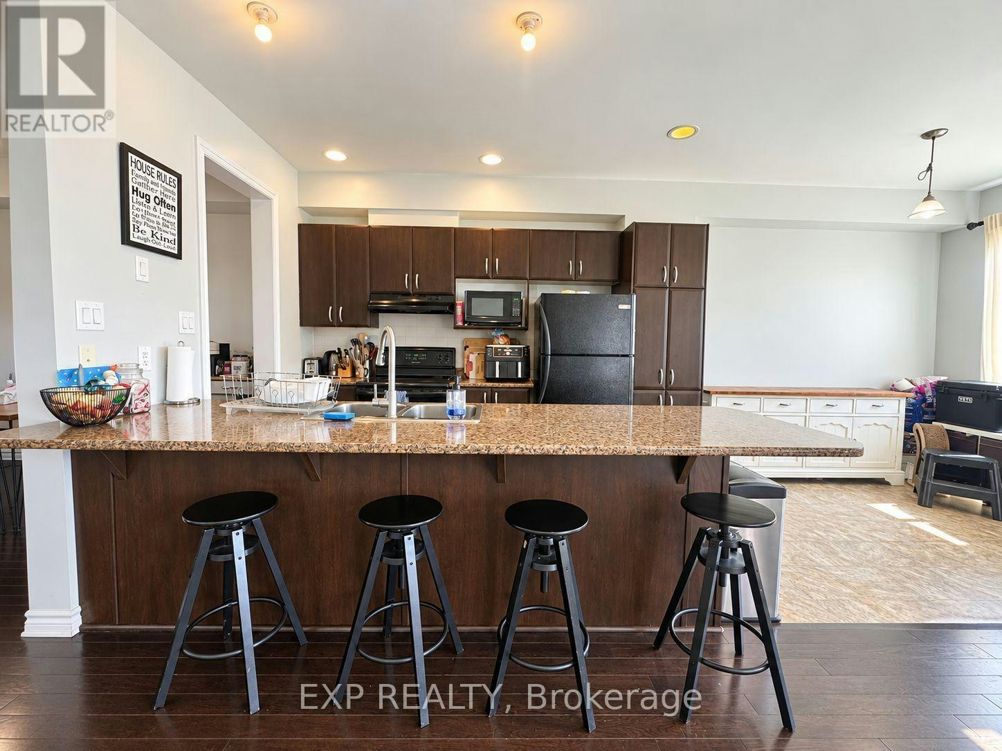 448 Foxhall Way, Ottawa, ON, K2M 0G1 - 9