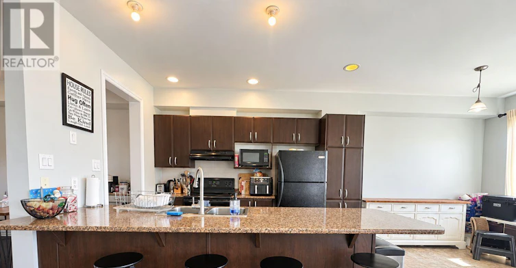 448 Foxhall Way, Ottawa, ON, K2M 0G1 - 9