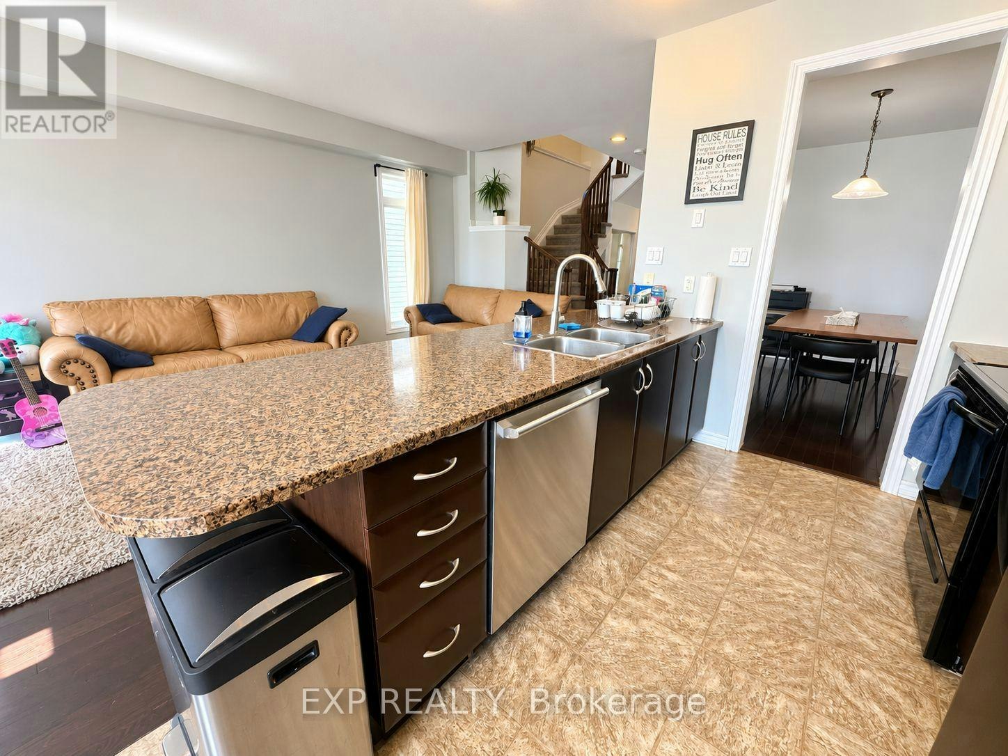 448 Foxhall Way, Ottawa, ON, K2M 0G1 - 6
