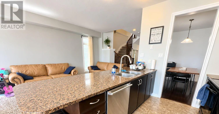 448 Foxhall Way, Ottawa, ON, K2M 0G1 - 6