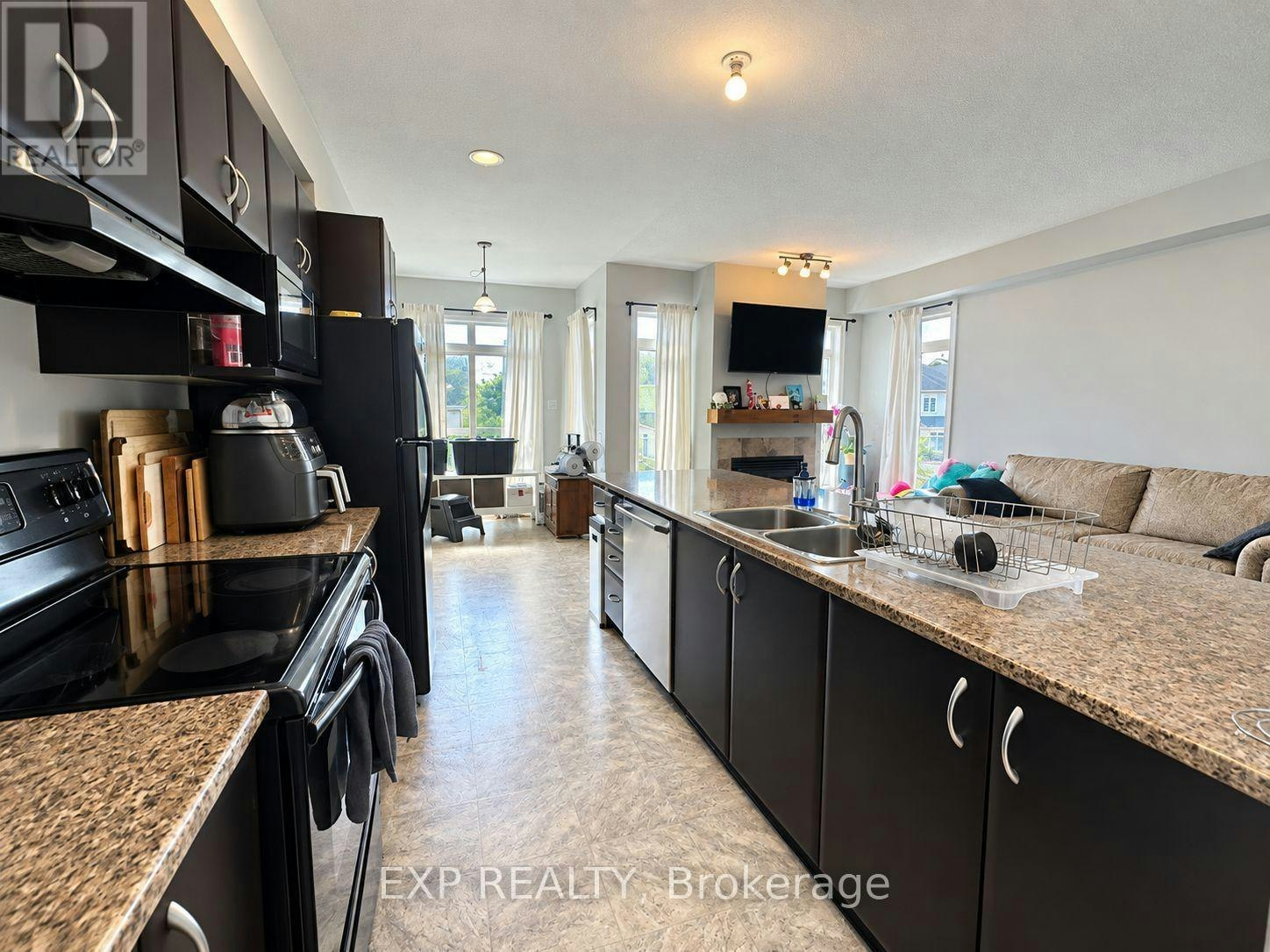 448 Foxhall Way, Ottawa, ON, K2M 0G1 - 5