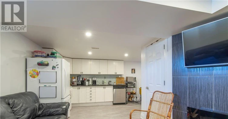 2-658 Sherbourne Road, Ottawa, ON, K2A 3H3 - 4