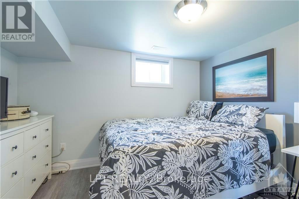 2-658 Sherbourne Road, Ottawa, ON, K2A 3H3 - 10