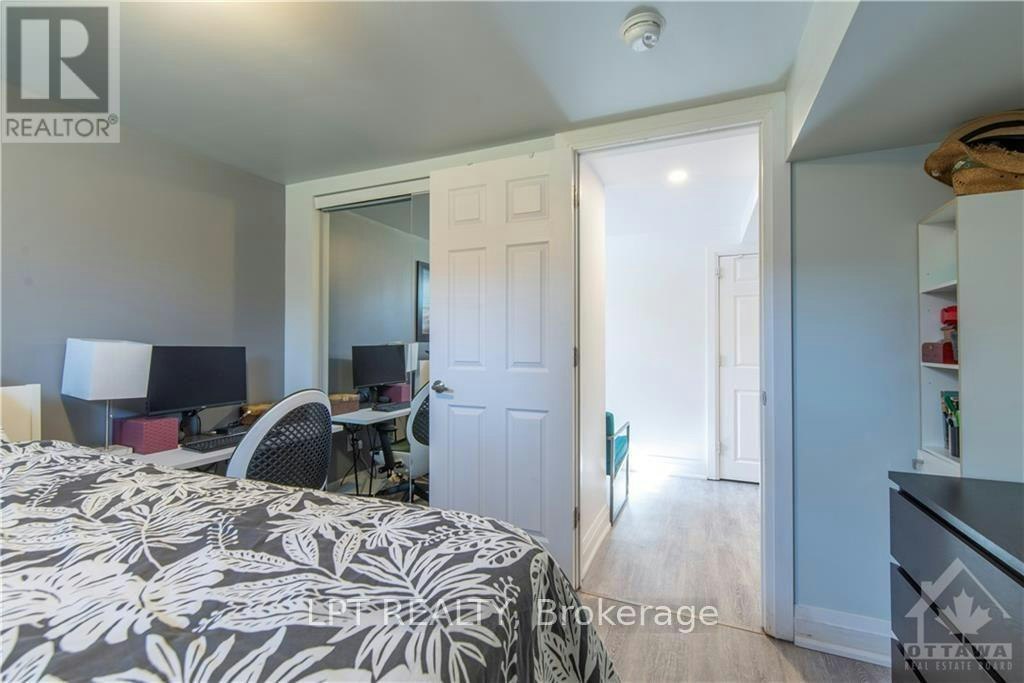 2-658 Sherbourne Road, Ottawa, ON, K2A 3H3 - 11