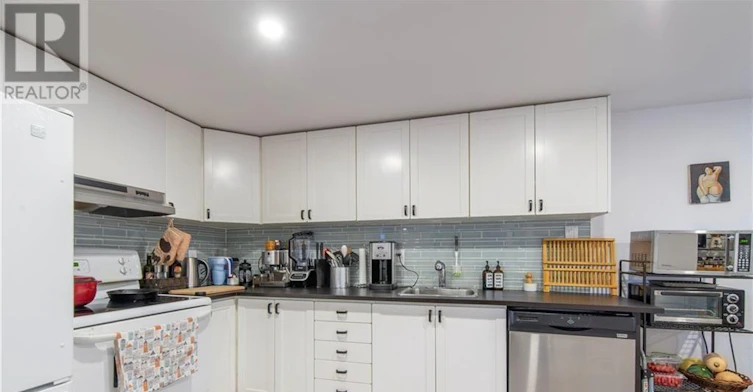 2-658 Sherbourne Road, Ottawa, ON, K2A 3H3 - 5