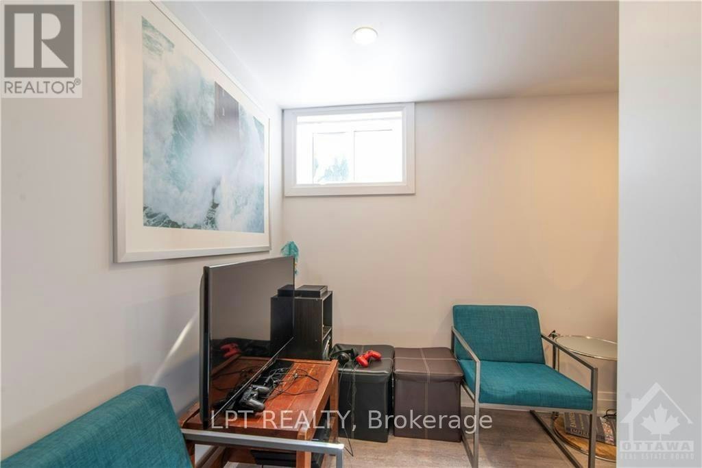 2-658 Sherbourne Road, Ottawa, ON, K2A 3H3 - 15