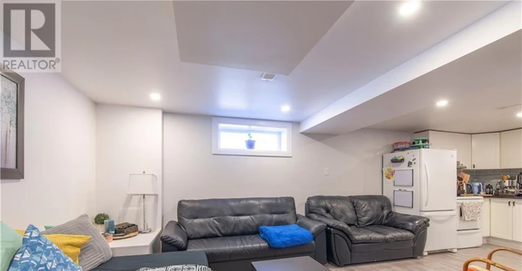 2-658 Sherbourne Road, Ottawa, ON, K2A 3H3 - 3