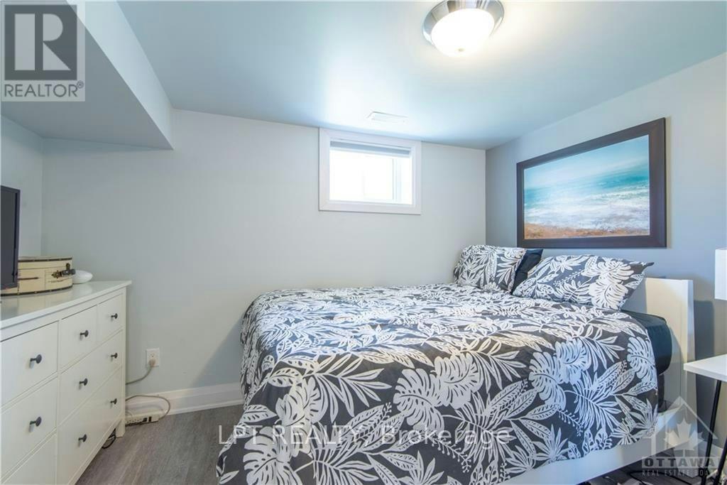2-658 Sherbourne Road, Ottawa, ON, K2A 3H3 - 9