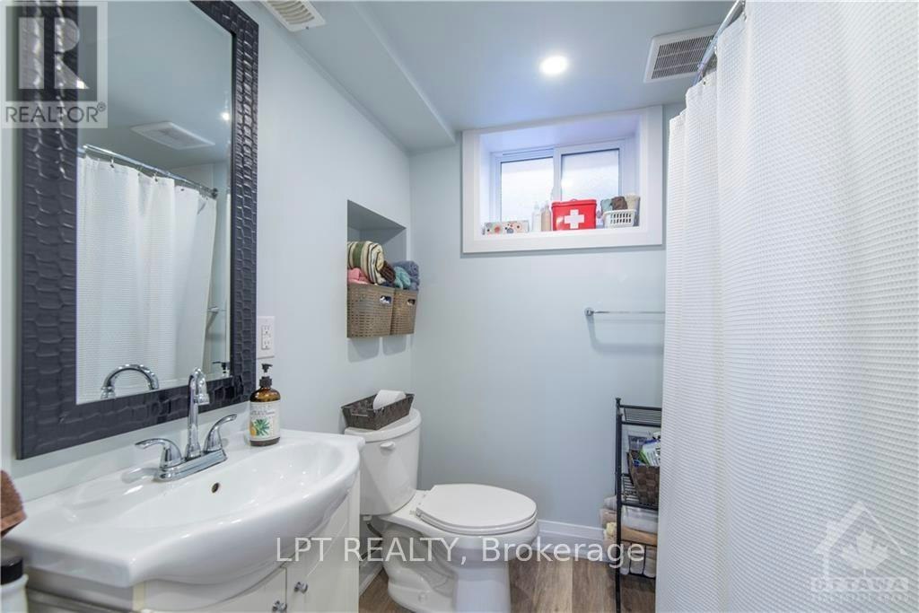 2-658 Sherbourne Road, Ottawa, ON, K2A 3H3 - 12