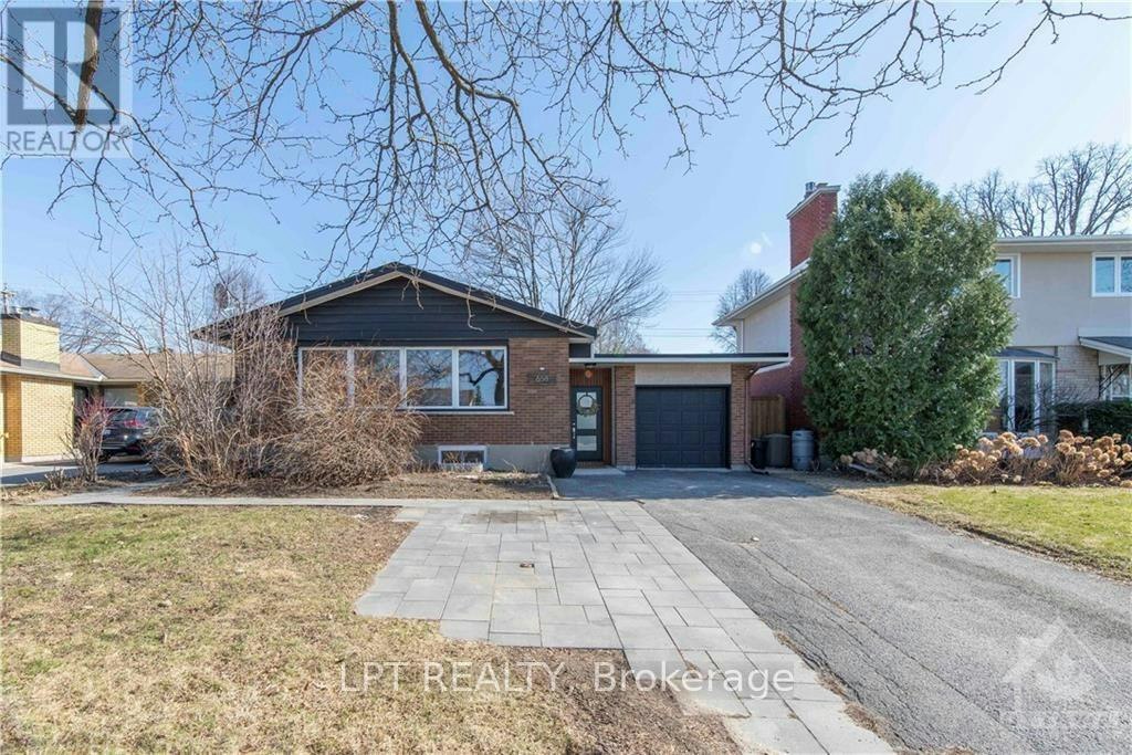 1-658 Sherbourne Road, Ottawa, ON, K2A 3H3