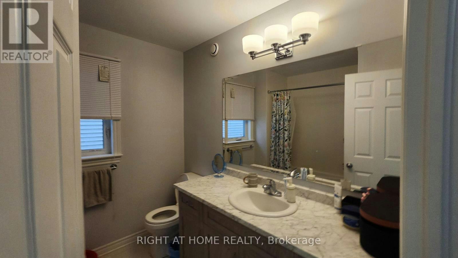 323 Alasken Drive, Ottawa, ON, K1T 0M3 - 11