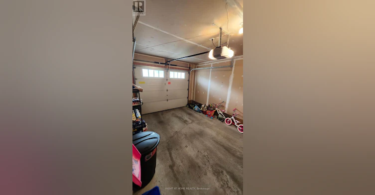 323 Alasken Drive, Ottawa, ON, K1T 0M3 - 13