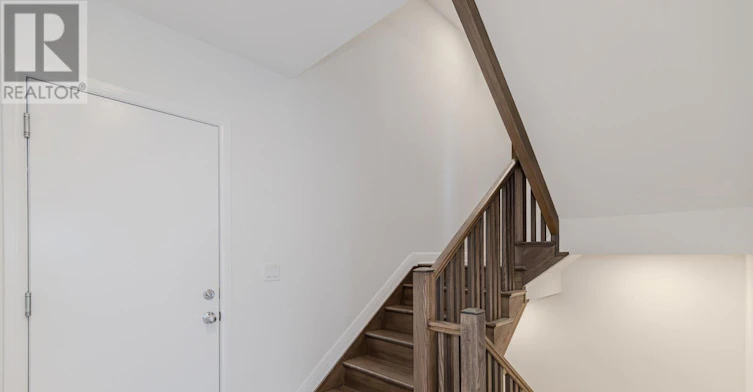 1407 Hemlock Road, Ottawa, ON, K1K 5A2 - 9
