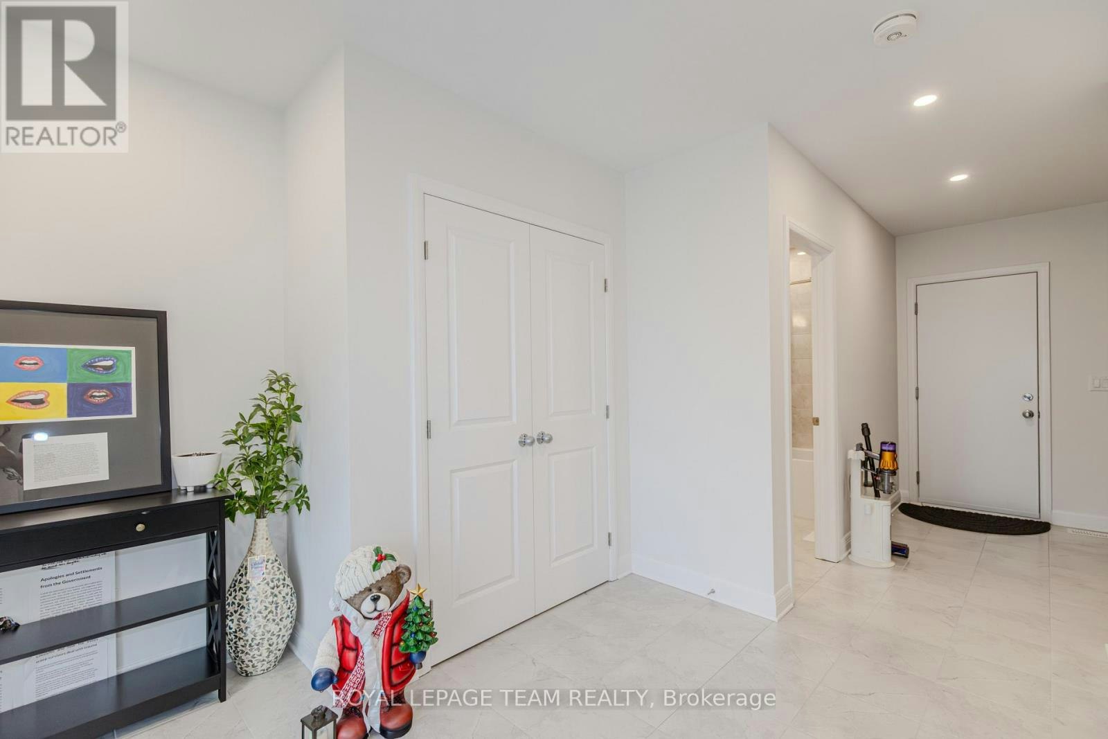 1407 Hemlock Road, Ottawa, ON, K1K 5A2 - 3