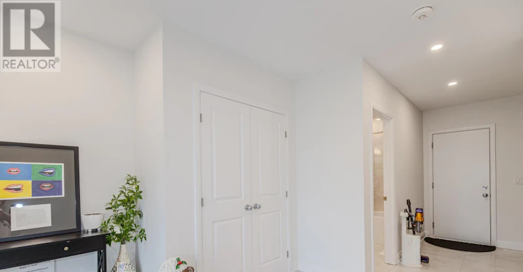 1407 Hemlock Road, Ottawa, ON, K1K 5A2 - 3