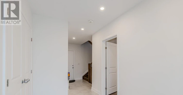 1407 Hemlock Road, Ottawa, ON, K1K 5A2 - 4