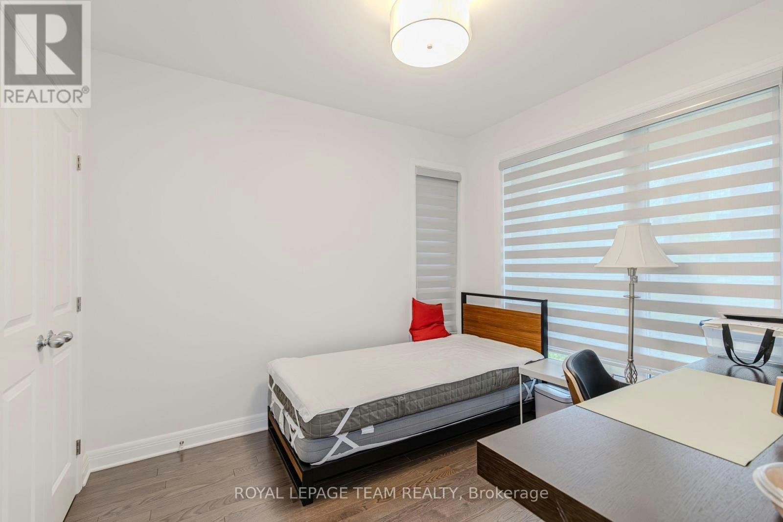 1407 Hemlock Road, Ottawa, ON, K1K 5A2 - 5