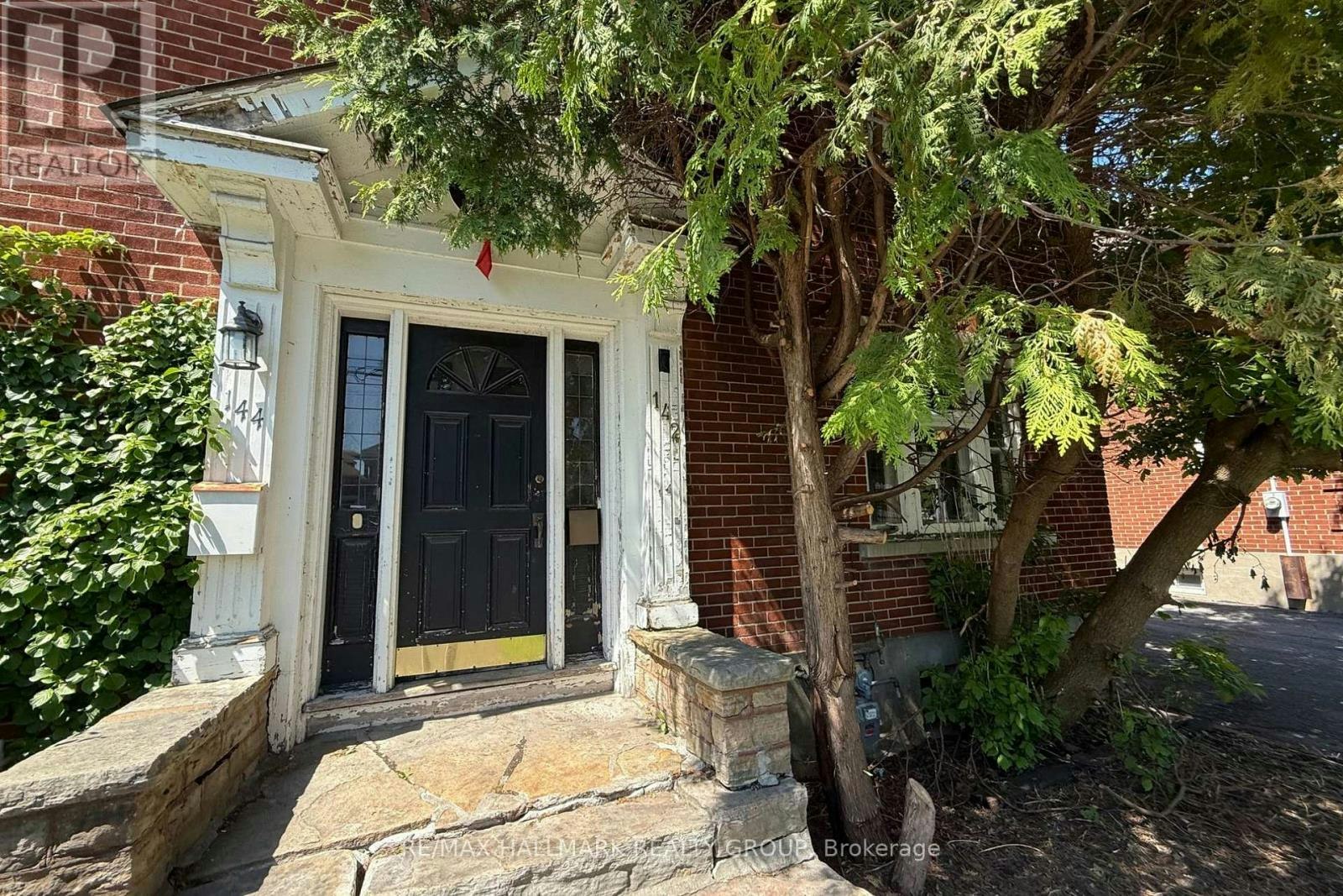 142 Clarendon Avenue, Ottawa, ON, K1Y 0R5