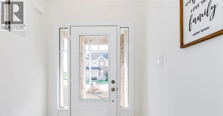 3967 Leonardo Street, Burlington, ON, L7M 0Z7 - 4