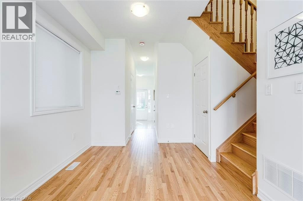 3967 Leonardo Street, Burlington, ON, L7M 0Z7 - 3