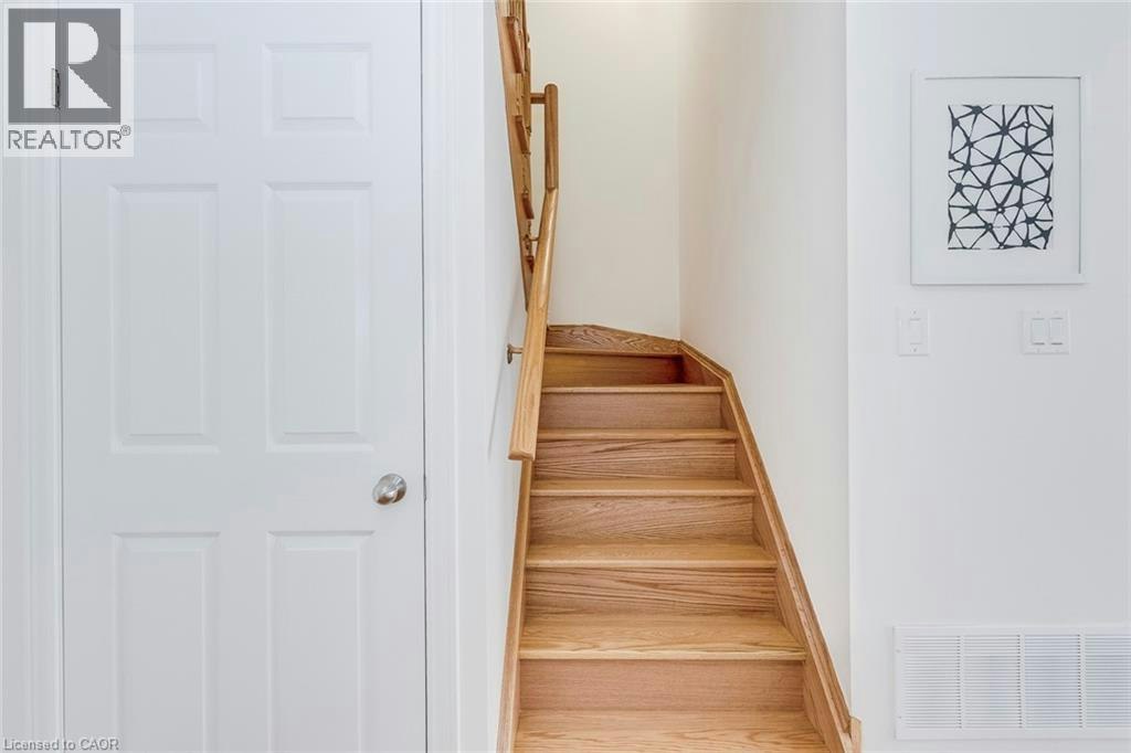3967 Leonardo Street, Burlington, ON, L7M 0Z7 - 16