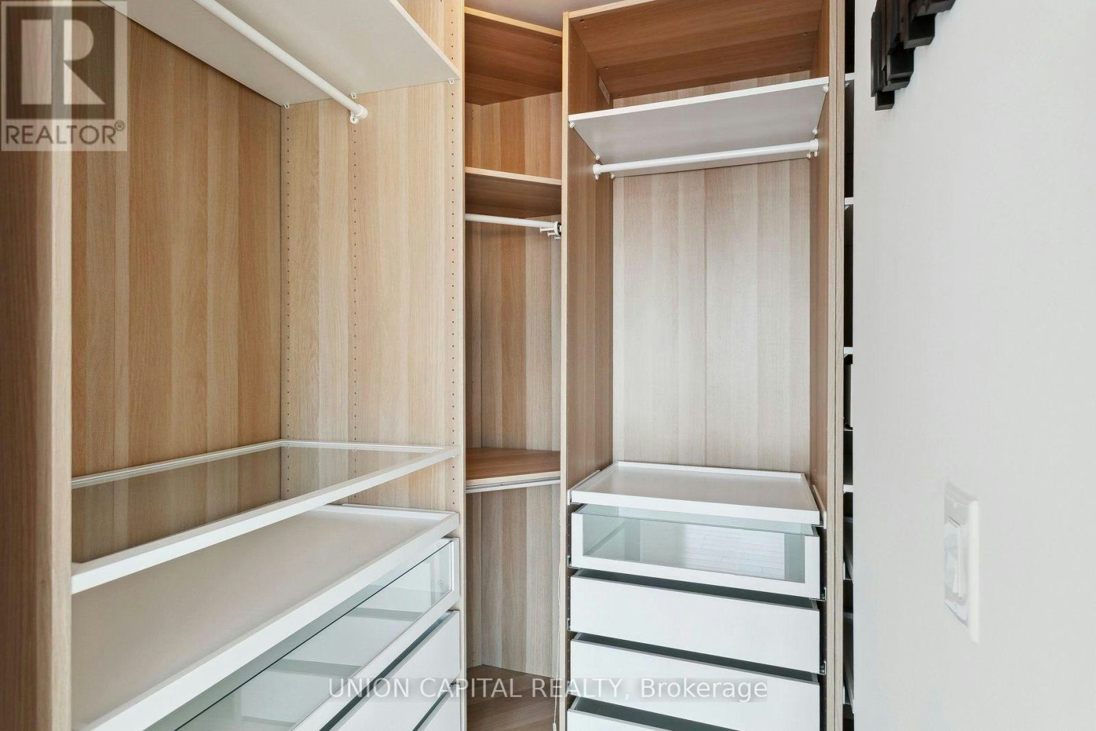 608-3 Market Street, Toronto, ON, M5E 0A3 - 17