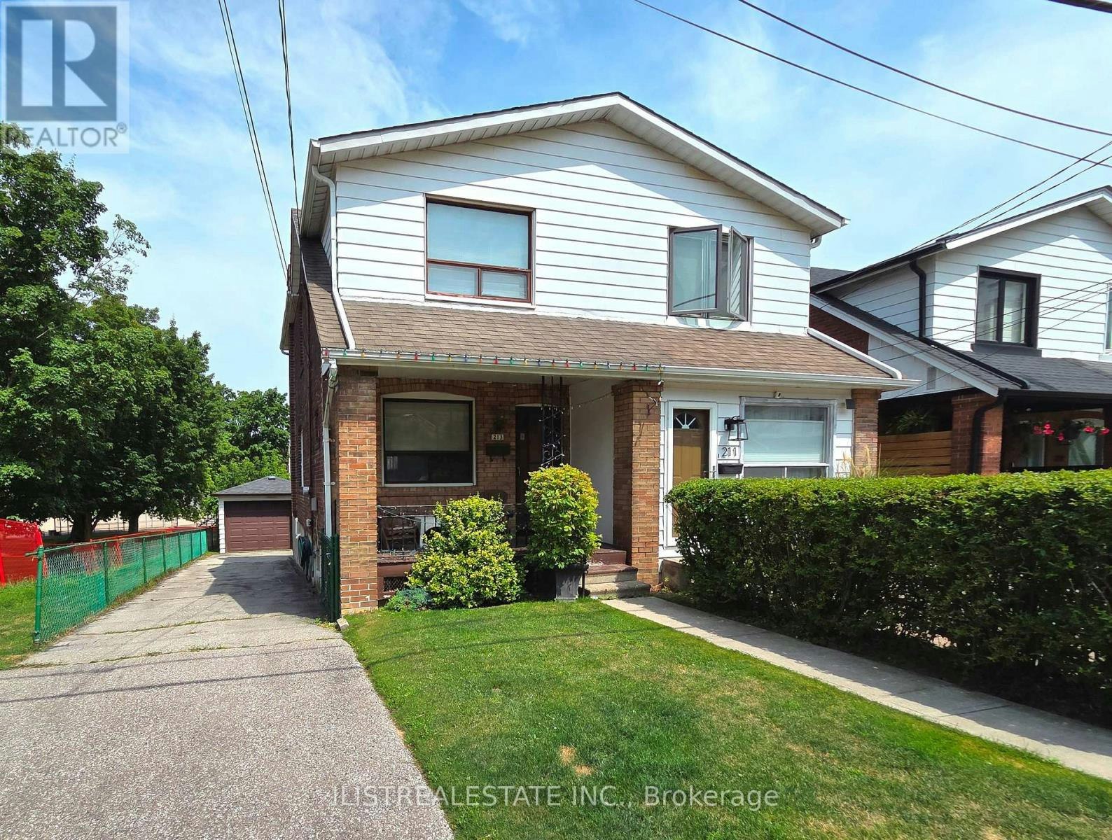 213 Blantyre Avenue, Toronto, ON, M1N 2R7