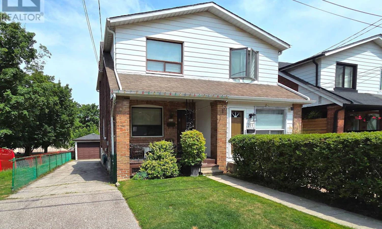 213 Blantyre Avenue