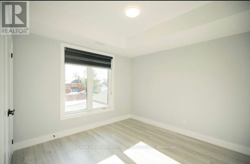 1-182 Prince Street, Oshawa, ON, L1G 4E6 - 3