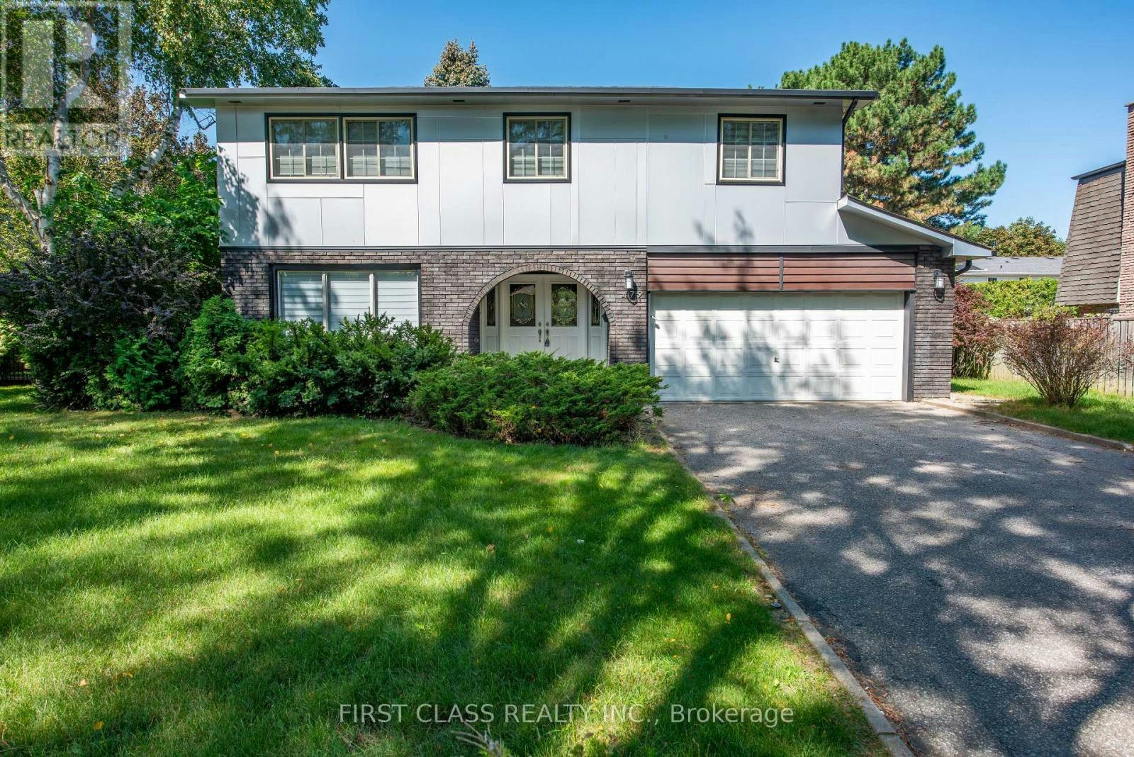 479 Isabella Avenue, Mississauga, ON, L5B 2G4