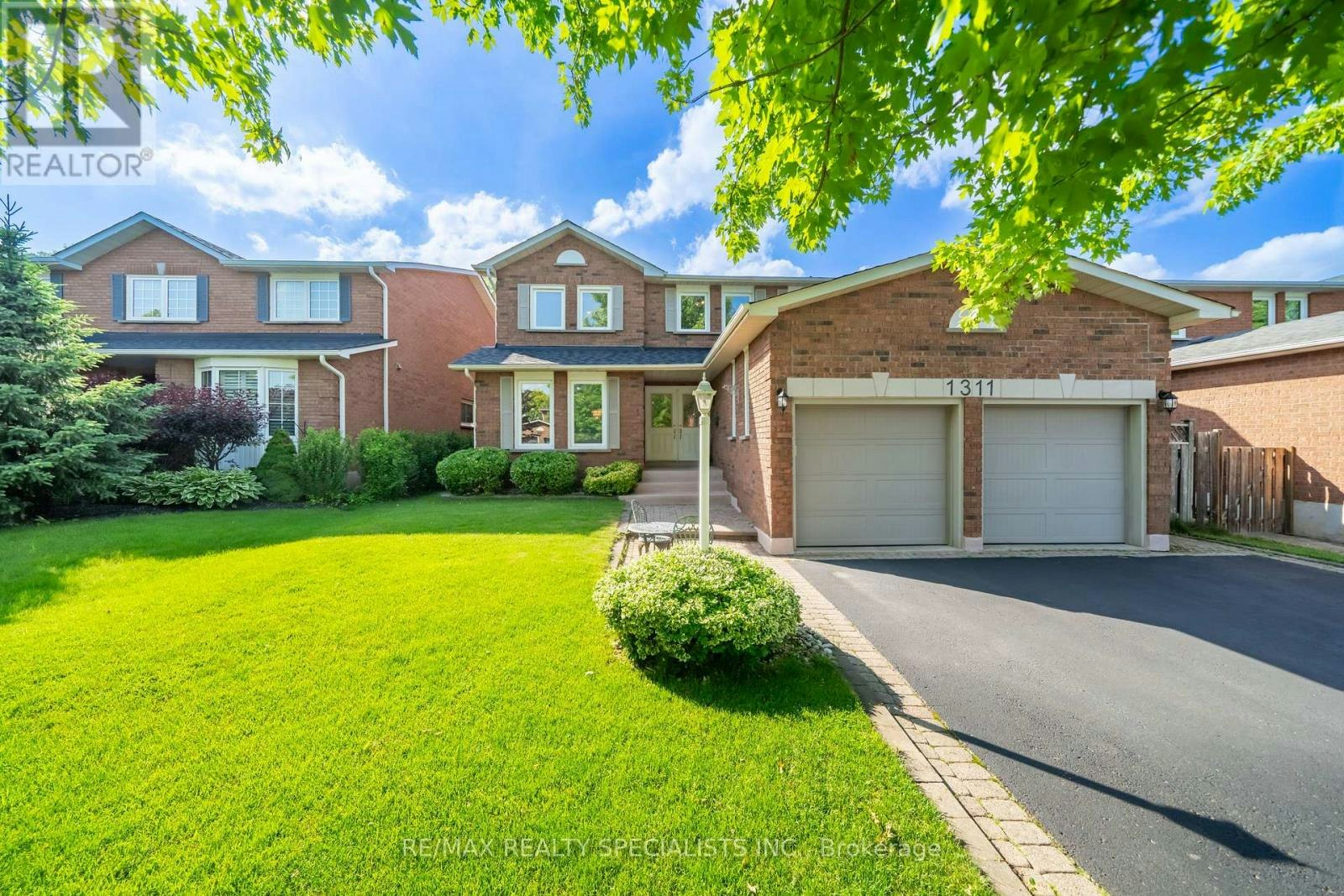 1311 Greenridge Circle, Oakville, ON, L6M 2J8