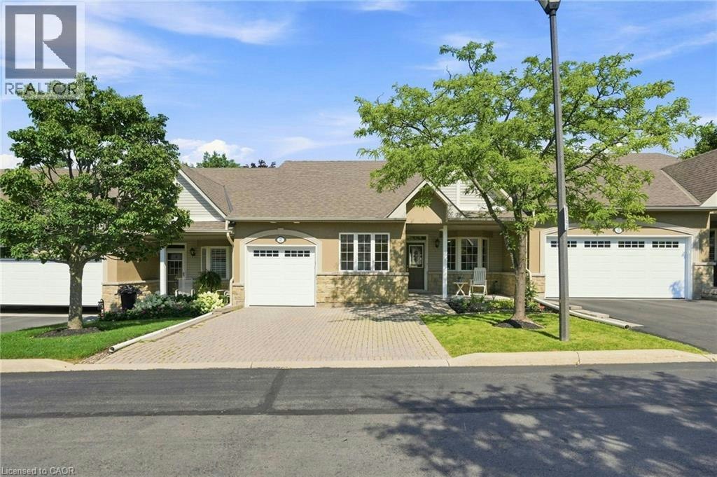 41-212 Stonehenge Drive, Hamilton, ON, L9K 1N4
