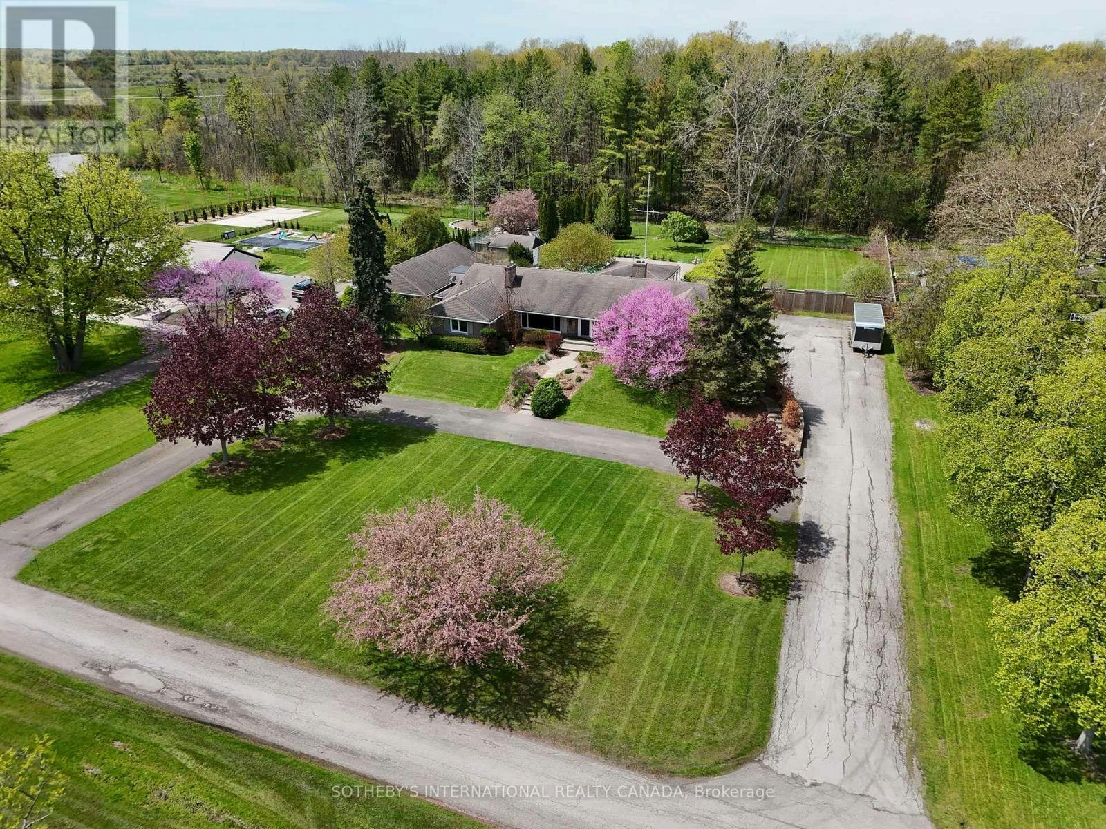 9317 Niagara River Parkway, Niagara Falls, ON, L2G 0N8