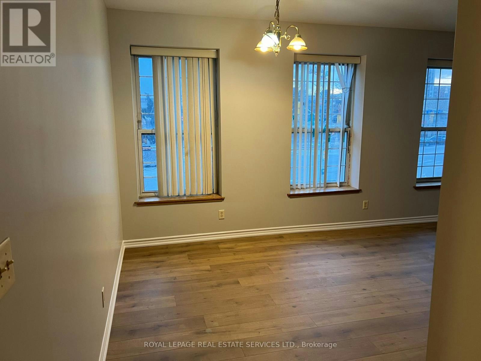 305-51 Wyndham Street N, Guelph, ON, N1H 4E4 - 5