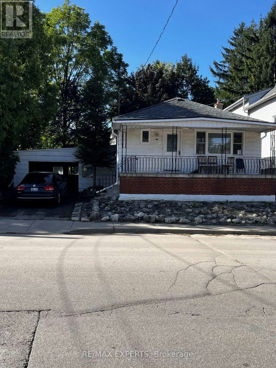 127 Whitney Avenue, Hamilton, ON, L8S 2G6
